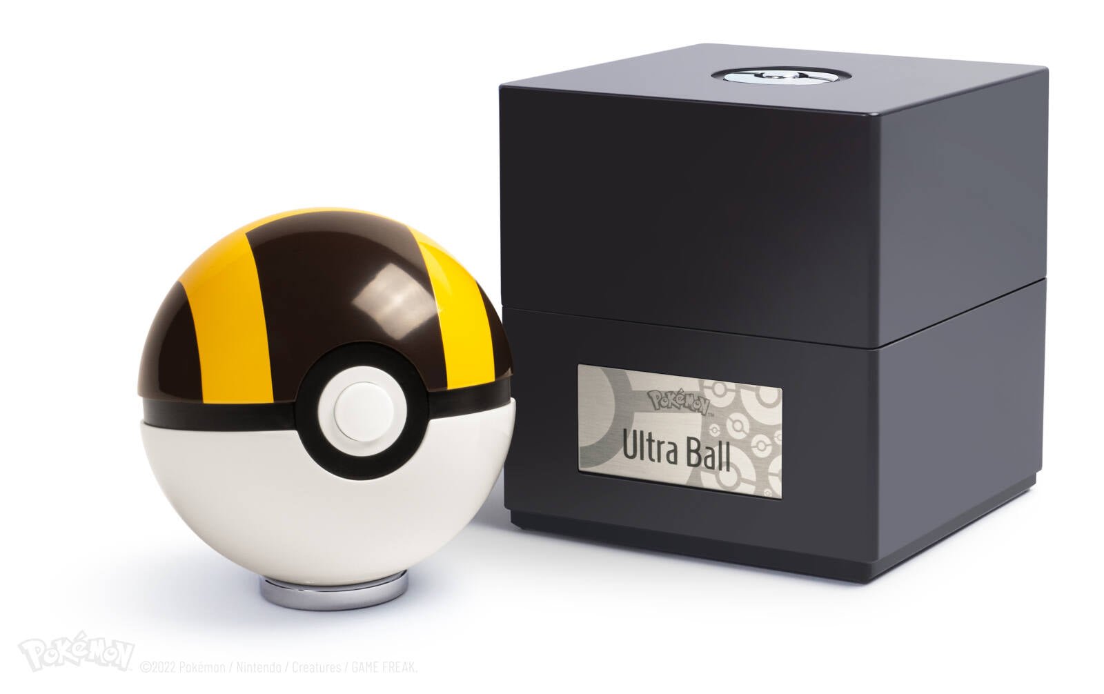 Pokemon - Ultra Ball Prop Replica
